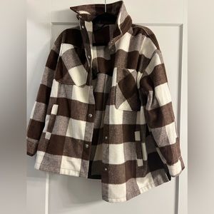 Plaid brown and white shacket